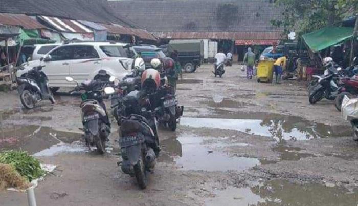 Kondisi Lahan Parkir Pasar Indrasari Buruk, Yadi: Sudah Sering Diusulkan Perbaikan Tapi Tidak Disetujui