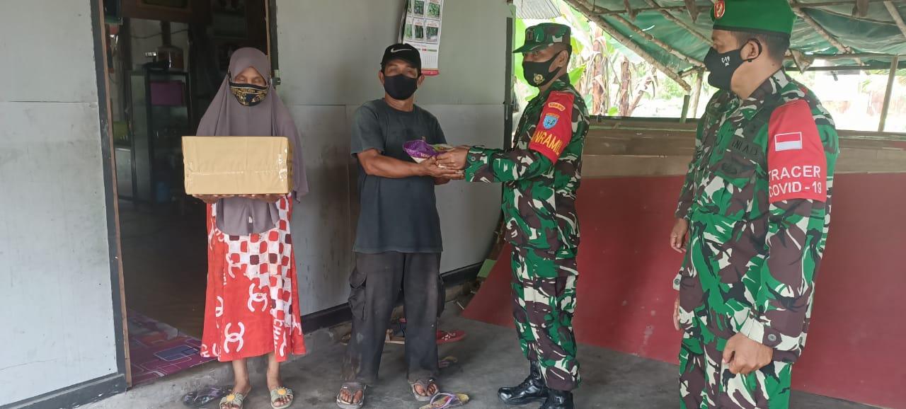 Berbagi Kebahagiaan, Danramil Berikan Bantunan Kepada Warga