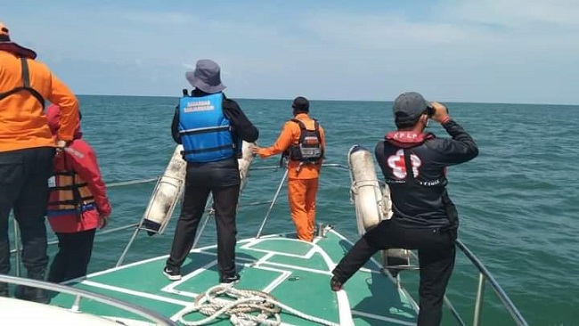 Hari Ketiga Pencarian Penumpang Kapal Kirana yang Melompat Belum Ditemukan