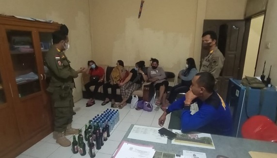 PSK dan Mucikari di Kawasan Bukit Sintang Diamankan Satpol PP Kobar