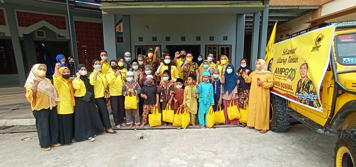 HUT ke-20, AMG Kobar Sambangi Panti Asuhan