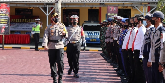 Pimpin Apel Operasi Keselamatan Telabang 2022, Begini Pesan Kapolres Kobar