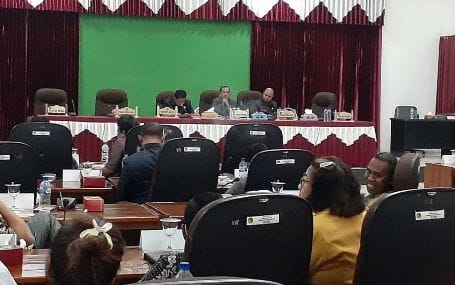 Ketua Fraksi PDIP Belu Berganti, Dra Aquilina Ili Gantikan Irmina Dwi Puspita Sari Bere