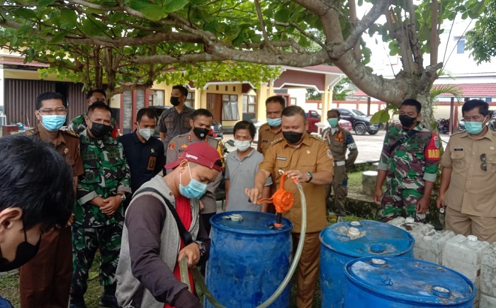 Jelang Ramadhan, Bupati Pastikan Stok Minyak Goreng di Melawi Tercukupi