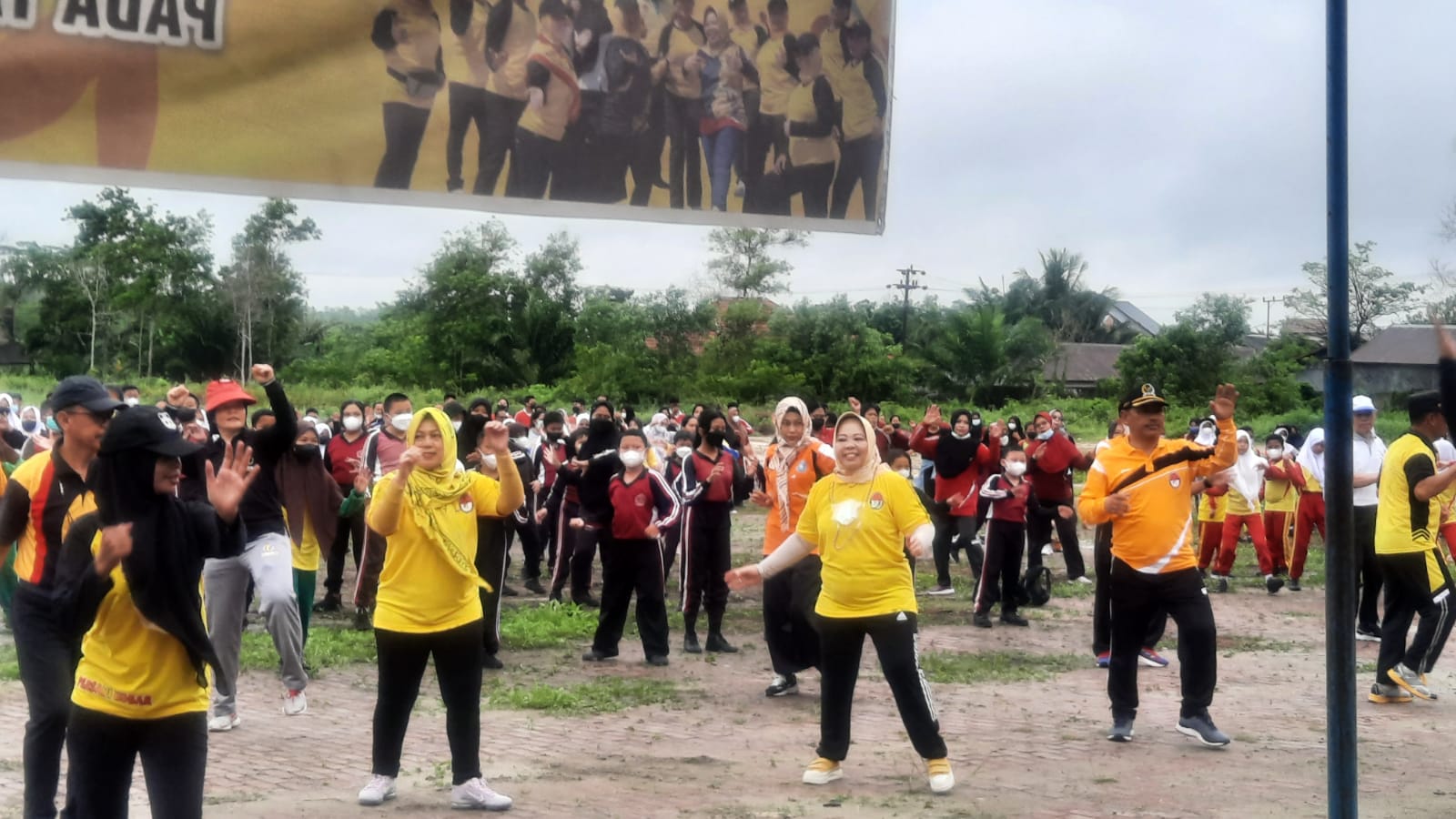 Bupati Nurhidayah Ajak Masyarakat Kobar Gemar Berolahraga