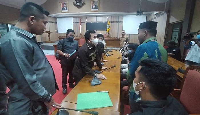 Audiensi dengan DPRD, Demo Aliansi Masyarakat Kotim Batal