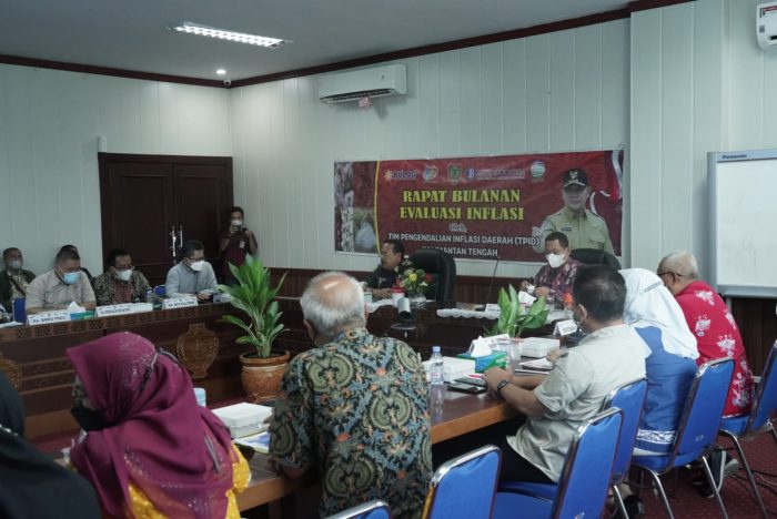 Sekda Pimpin Rapat TPID Evaluasi Inflasi Kalteng Bulan Agustus Tahun 2022
