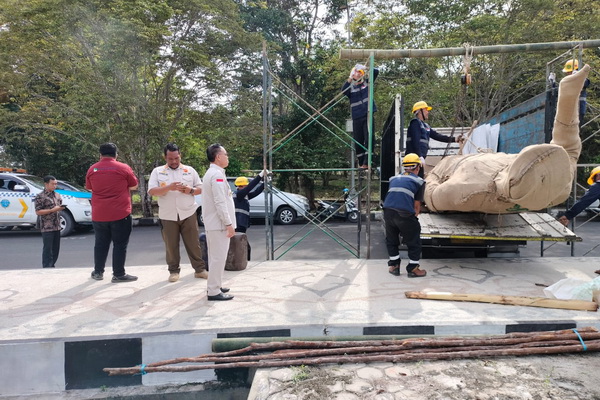 Tinjau Pembangunan Patung Tjiik Riwut, Sakariyas: Tahun Baru akan Kita Resmikan