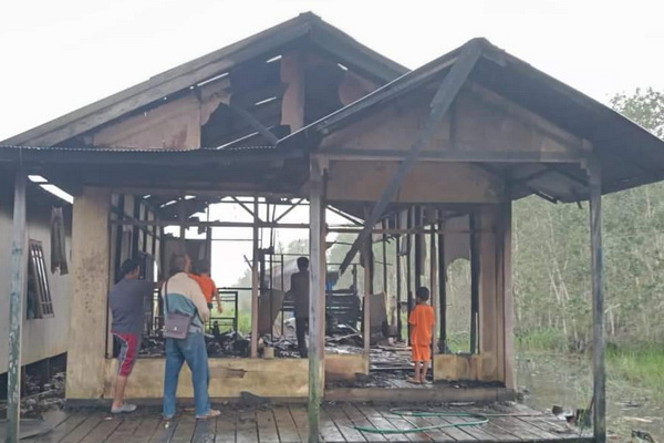 Satu Rumah di Dadahup Kapuas Terbakar