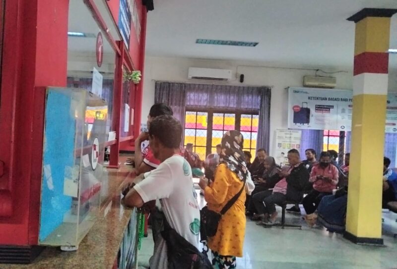 Ribuan Pemudik Lebih Pilih Kapal Laut untuk ke Jawa, Harganya Lebih Terjangkau