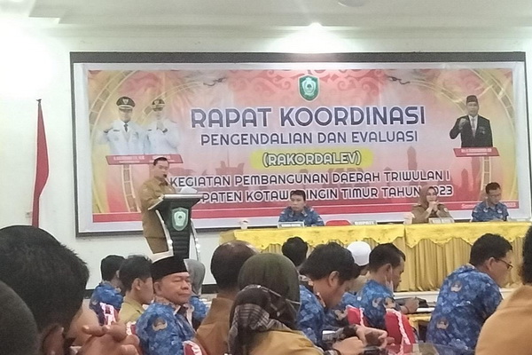 Bupati Kotim Minta Disperdagin Pantau Harga Kebutuhan Pokok Jelang Idul Fitri