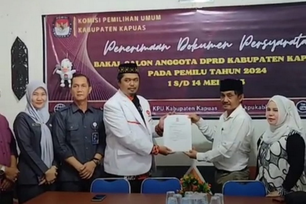 PKS Jadi Partai Pertama yang Daftar Caleg ke KPU Kapuas