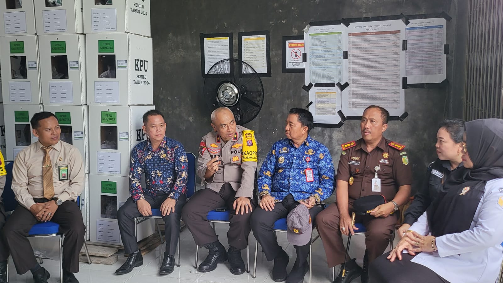 Pj Bupati Kaspinor Dampingi Wakapolda Kalteng Cek Kesiapan Pemilu di Sukamara