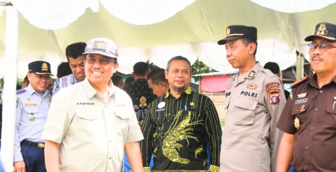 Pemkab Sukamara Gelar Pasar Murah di Lapangan Koramil, Bantu Penuhi Kebutuhan Masyarakat