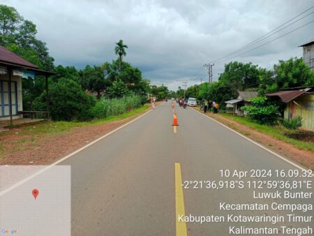 Lokasi kecelakaan maut di Desa Sungai Paring, Kecamatan Cempaga, Kotim. (Istimewa)