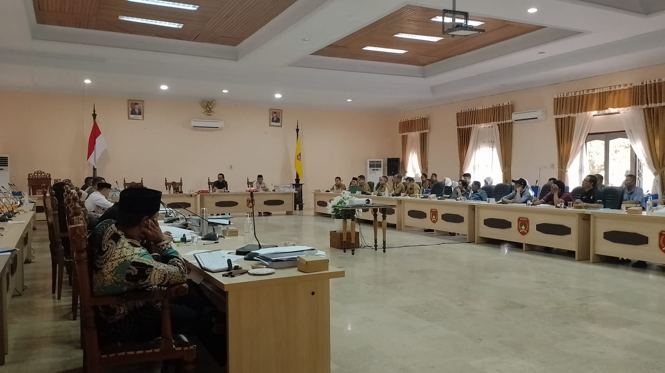 Penjualan Pakaian Bekas Impor di Kobar Resahkan Pedagang Lokal, DPRD Angkat Bicara