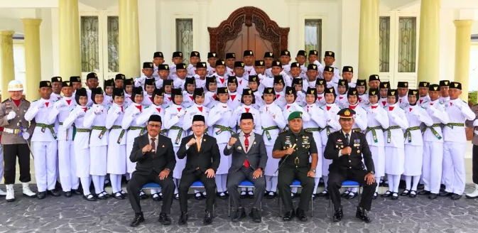 Kukuhkan Paskibraka Merah Putih, ini Pesan Pj Bupati Sukamara