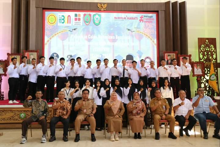 Mahasiswa Beasiswa SDMPKS Kotim Diminta Ikuti Perkuliahan dengan Baik