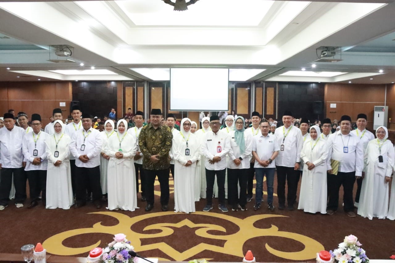 Sekretaris Daerah Kalimantan Tengah Lantik Pengurus MES Kalimantan Tengah Periode 1446-1451 H