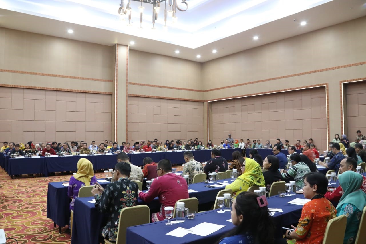 Wakil Gubernur Edy Pratowo Pimpin Rapat TEPRA Triwulan II Kalimantan Tengah