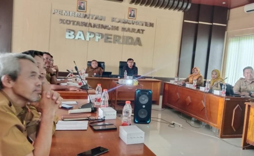 Bappedalitbang dan USAID SEGAR Dorong Pembangunan Berkelanjutan di Kotawaringin Barat