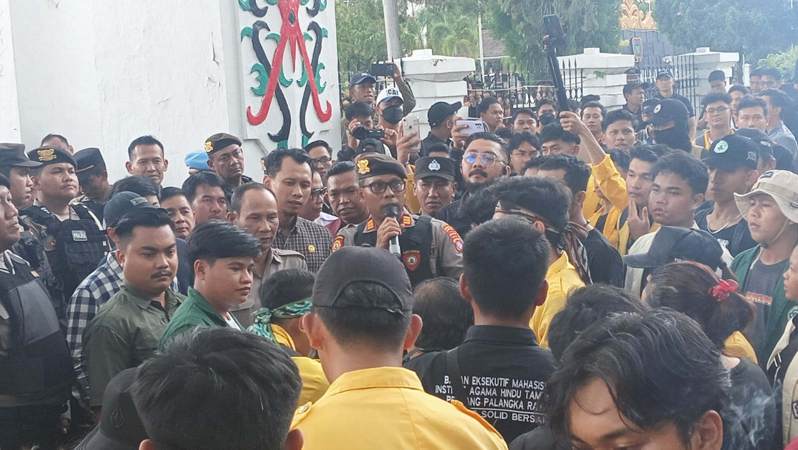 Ketua DPRD Kalteng Apresiasi Demo Mahasiswa: Bentuk Perhatian Terhadap Nasib Bangsa