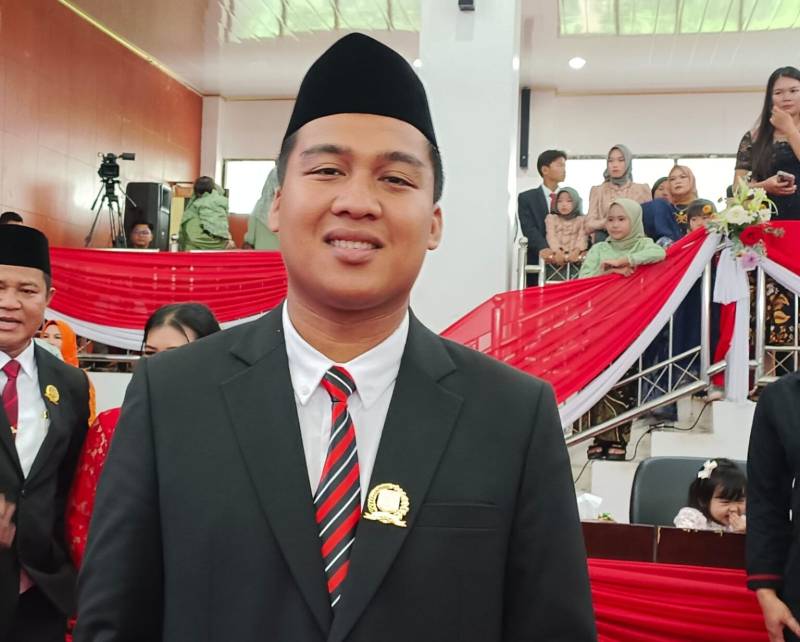 Waspadai Dampak Negatif Gadget, DPRD Mura Ajak Remaja Lebih Bijak