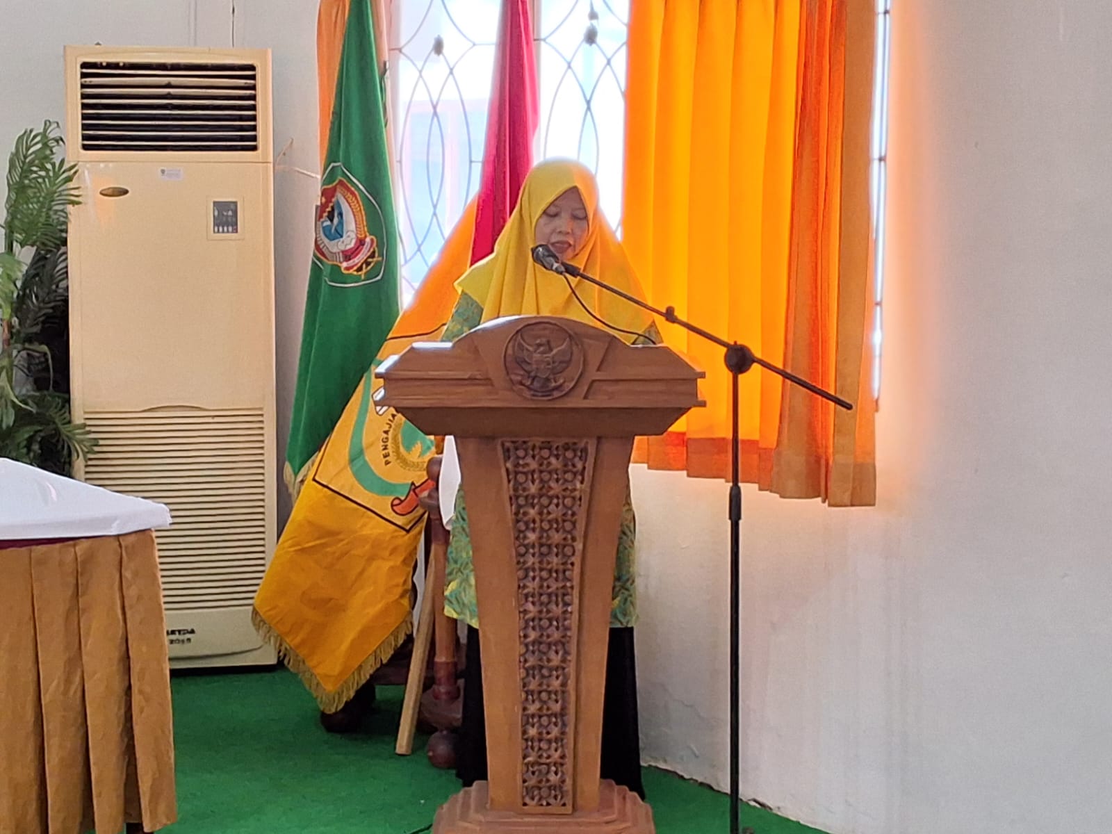 Resmi Pimpin DPD Pengajian Al-Hidayah Seruyan, Ny Sundari Harsandi Siap Perkuat Peran Perempuan Menuju Kemajuan