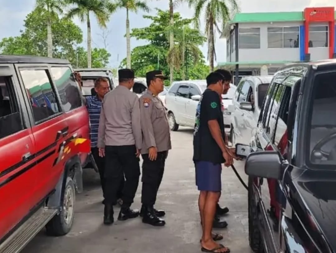 Atasi Antrean BBM, Polisi Larang Kendaraan Bertangki Modifikasi di SPBU