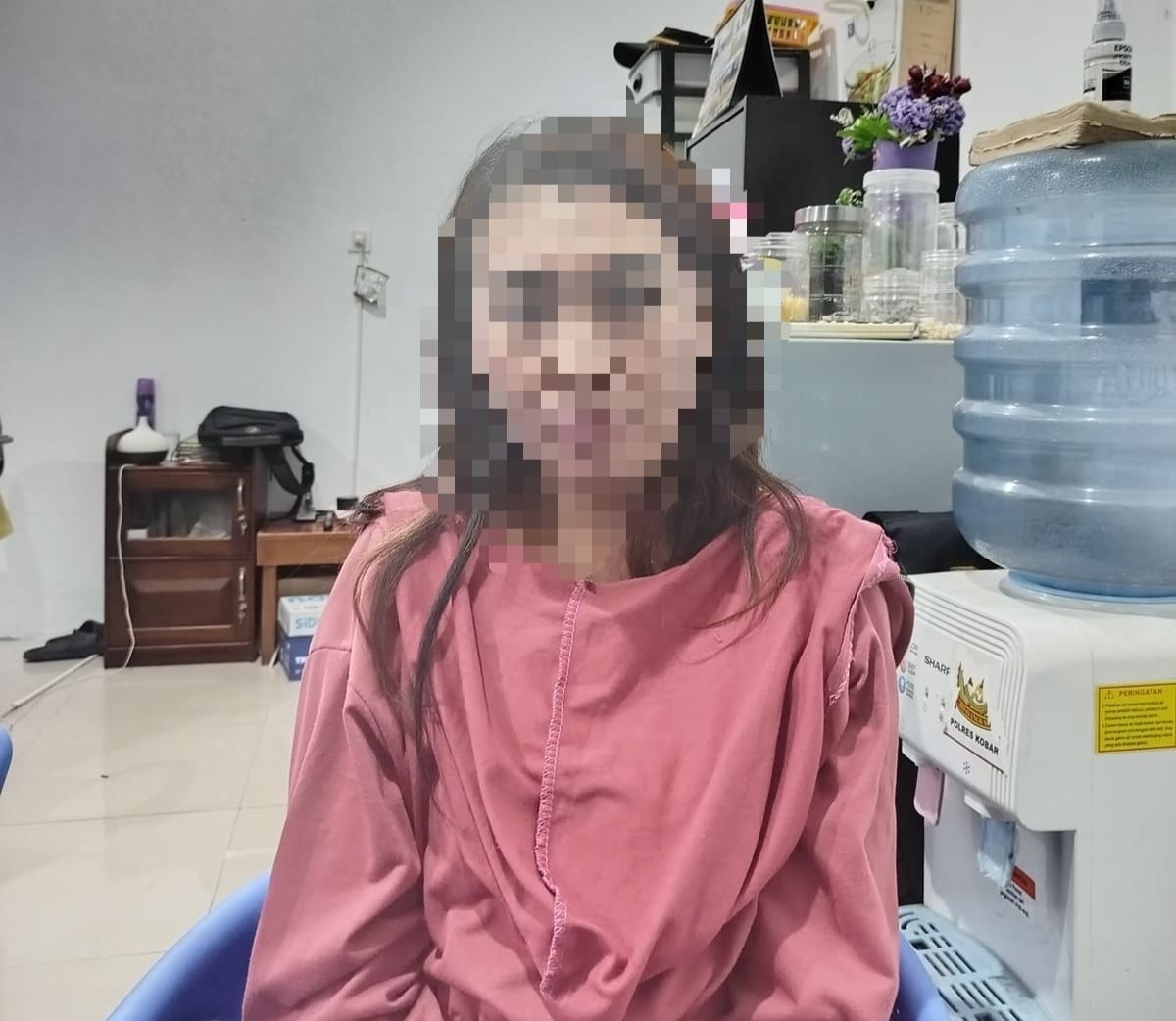 Polres Kobar Tangkap Mucikari Penjual Gadis Muda via WhatsApp