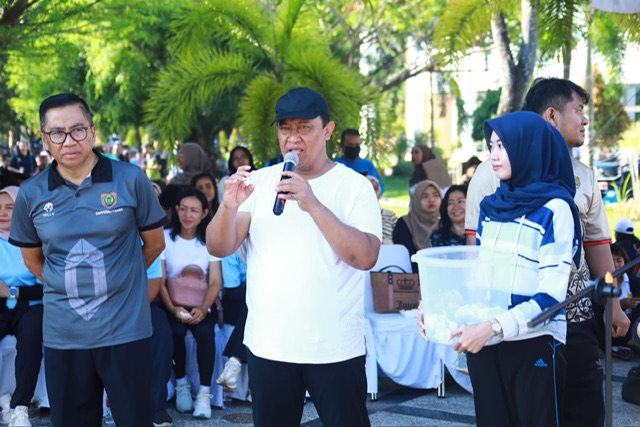 ASN Kalteng Senam Pagi, Edy Pratowo: Tubuh Sehat, Layanan Meningkat