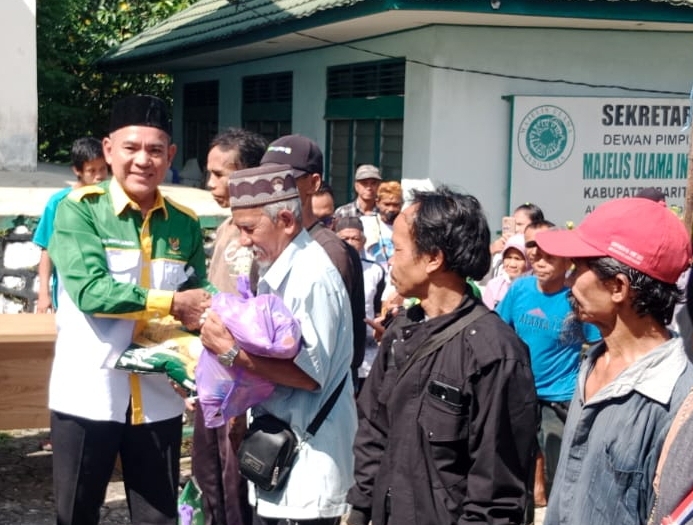 Baznas Barito Utara Salurkan Paket Sembako dan Dukung Pemberdayaan Ekonomi Masyarakat