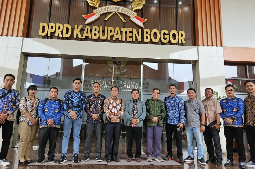 Tingkatkan Tata Kelola Pemerintahan, DPRD dan Pemkab Mura Kunker ke Jabar