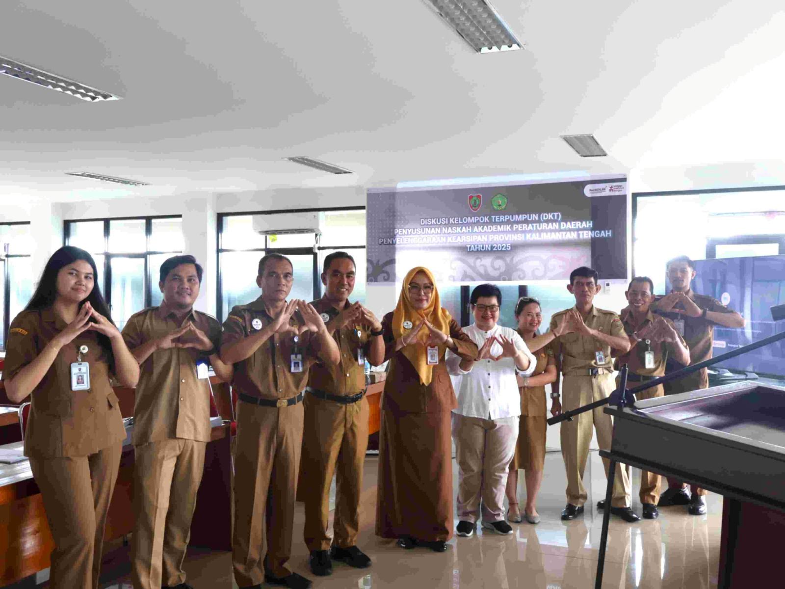 Ikuti Perkembangan Teknologi Informasi, Dispursip Kalteng Susun Raperda Penyelenggaraan Kearsipan