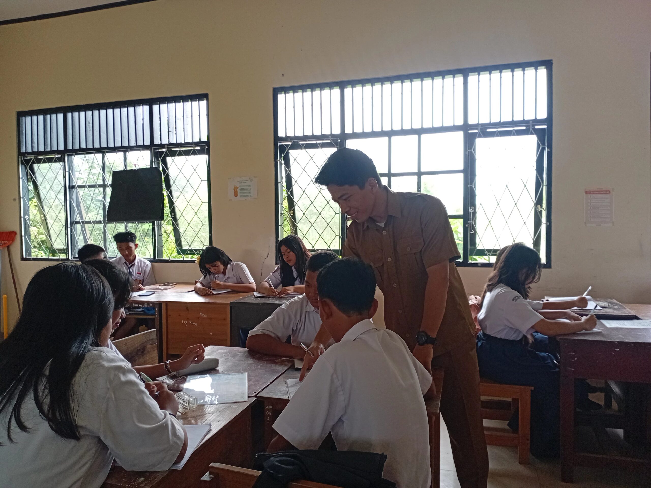 Inovasi Guru Pendidikan Pancasila: Media Pembelajaran Puzzle Kebudayaan