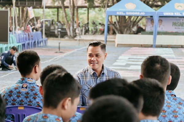 Komitmen Pendidikan Kalteng, Gubernur Agustiar Salurkan BOSDA dan Modernisasi Sekolah