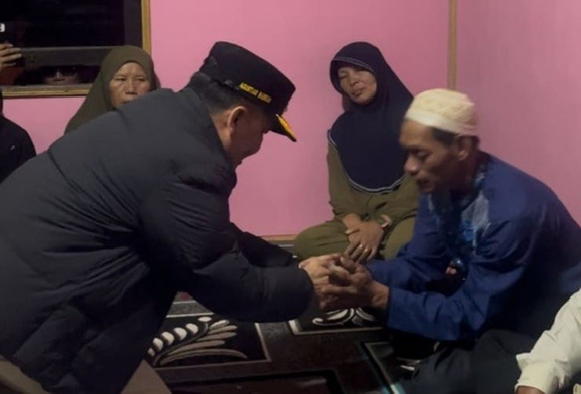 Gubernur Agustiar Sabran Kunjungi Rumah Duka Korban Kecelakaan Lalu Lintas di Katingan