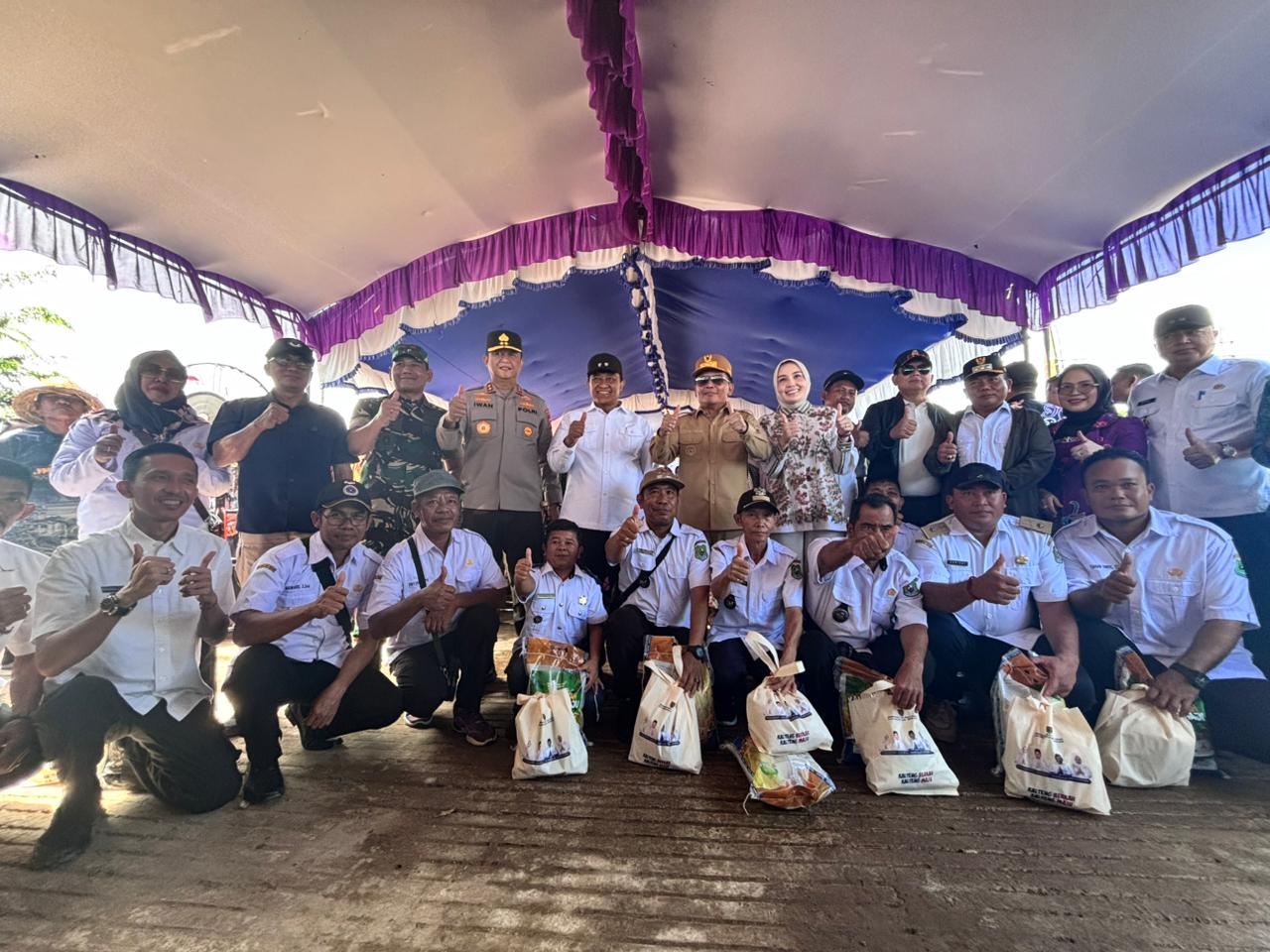 Pasar Murah Pemprov Disambut Antusias di Lupak Dalam