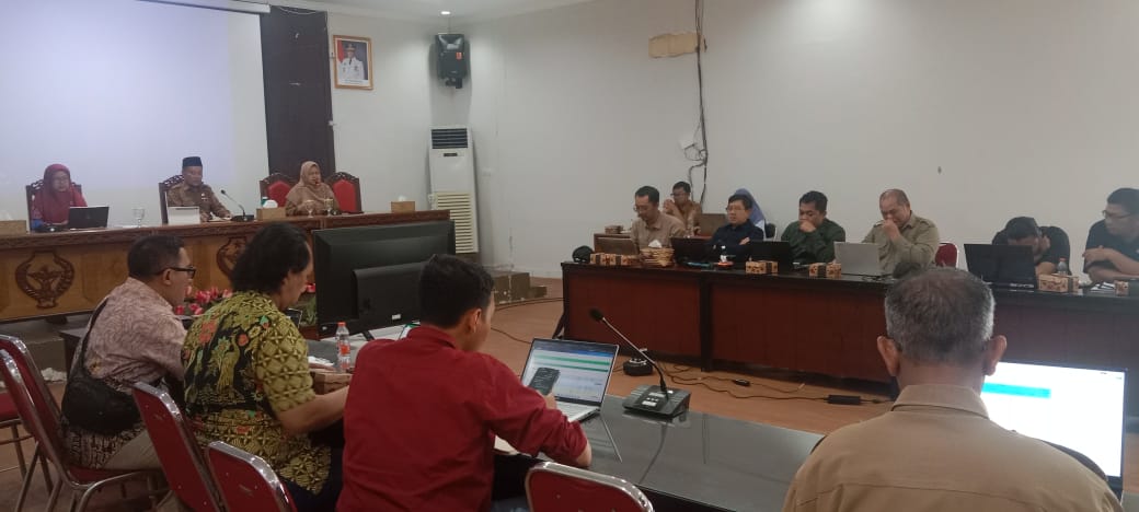 Evaluasi Ketat Proyek Cetak Sawah Kalteng: Penyedia Tanpa Alat Berat Terancam Putus Kontrak