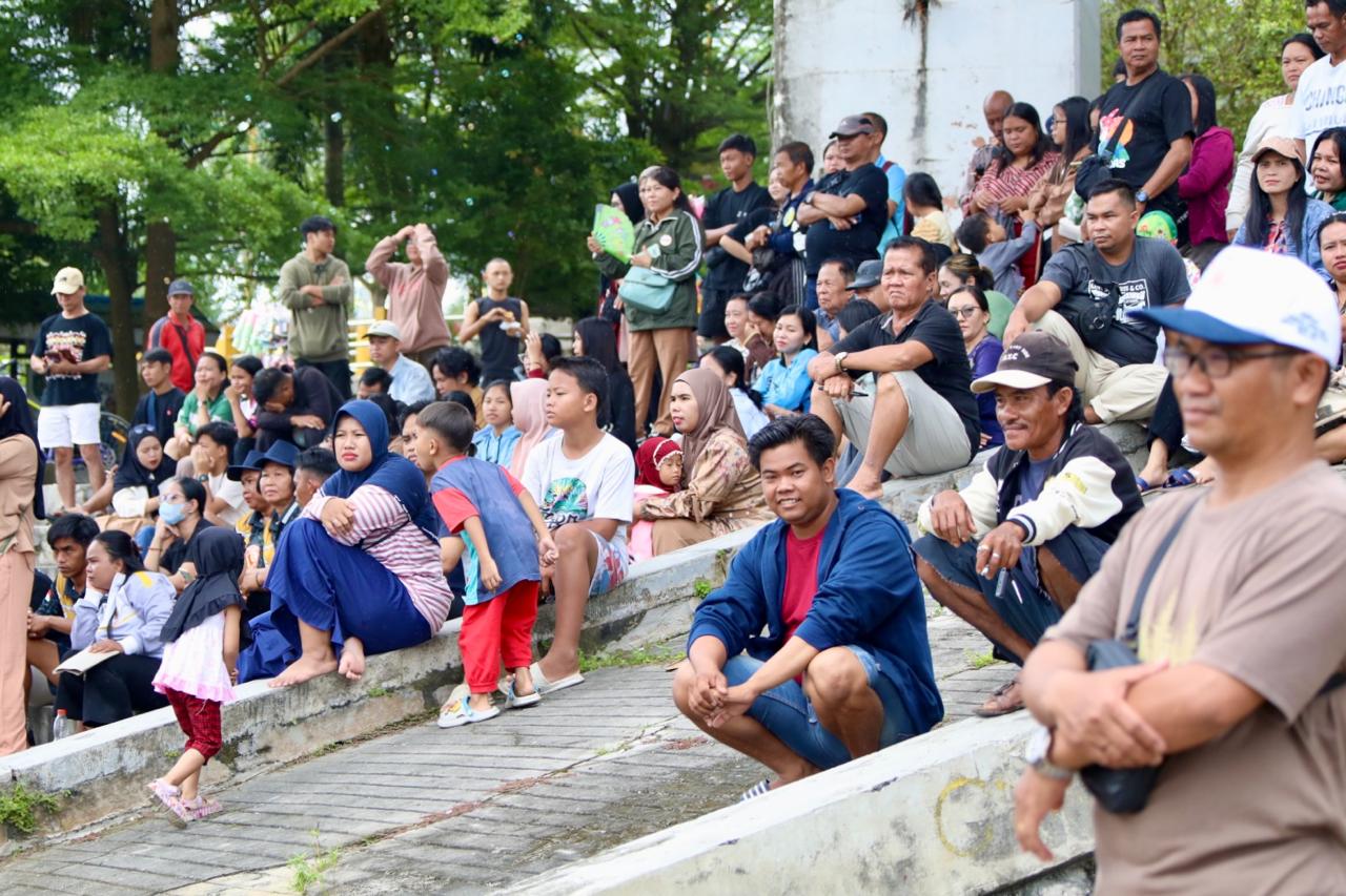 Lomba Besei Kambe Meriahkan FBIM Kalteng