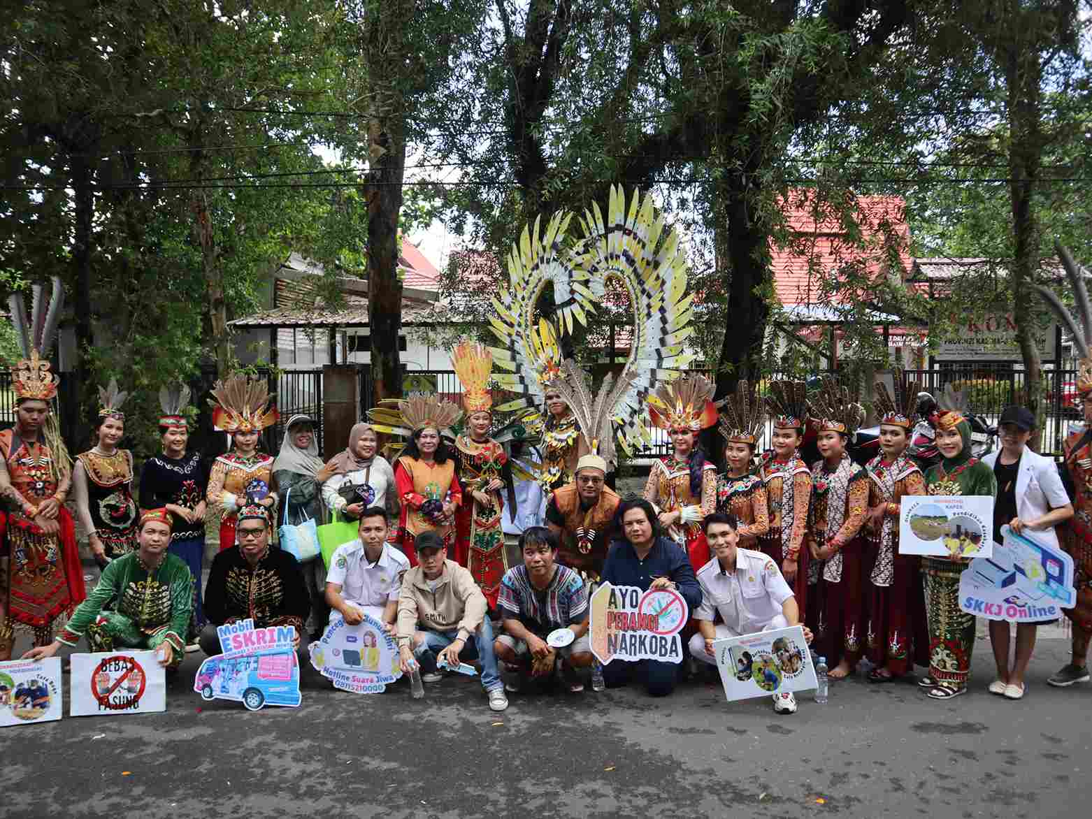 RS Kalawa Atei Suarakan “Satu Suara Lawan Pasung” di Karnaval FBIM 2025