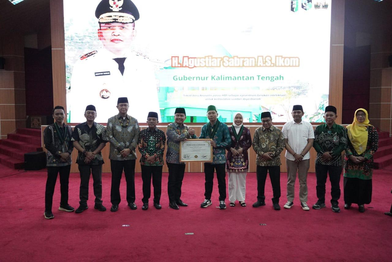 Hadiri Pelantikan HMI Palangka Raya, Gubernur Kalteng: Mahasiswa Harus Jadi Agen Perubahan