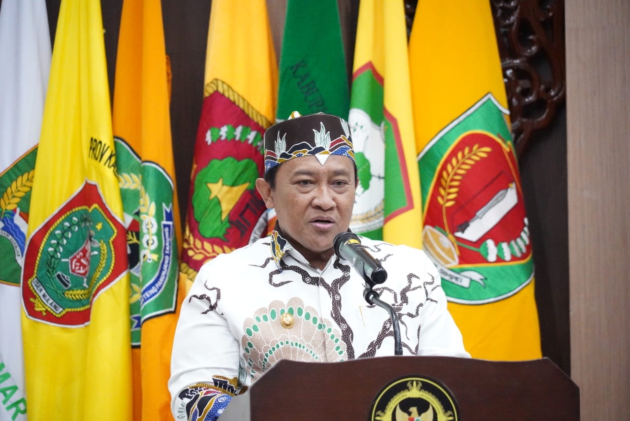 Edy Pratowo Tegaskan Komitmen Tata Kelola Keuangan Bersih Saat Sertijab Kepala BPK Kalteng