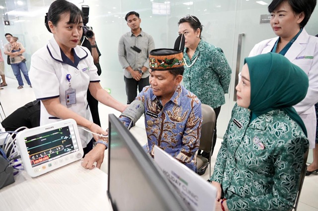 Gubernur dan Ketua TP-PKK Kalteng Dorong Deteksi Dini Kanker Payudara Melalui Pemeriksaan Gratis