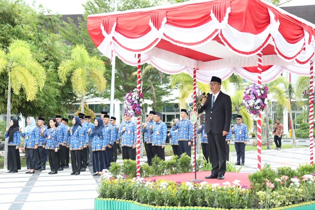 Plt Sekda Kalteng Pimpin Upacara Hari Otonomi Daerah ke-29, Tujuh Isu Jadi Sorotan