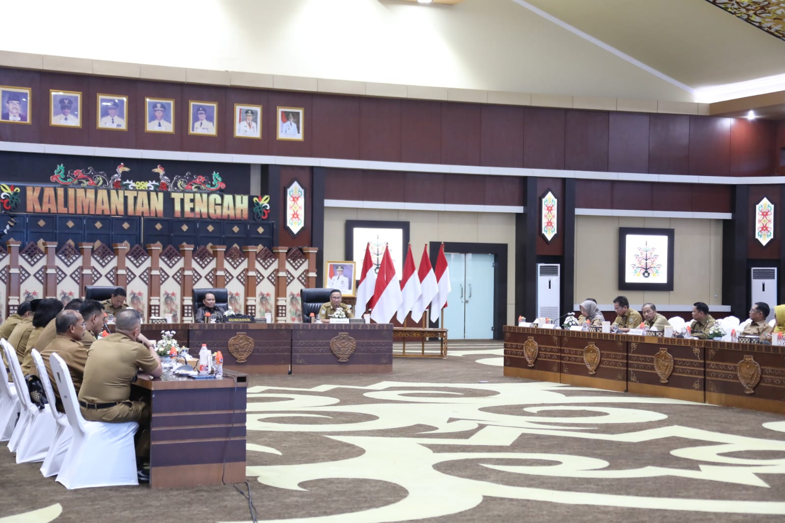 Langkah Strategis 100 Hari Kerja, Gubernur Agustiar Tunjuk Leonard S Ampung Sebagai Plt Sekda