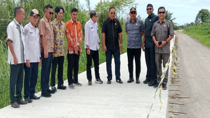 Komisi IV DPRD Kalteng Tinjau Kerusakan Jalan Menuju Pelabuhan Sigintung di Seruyan