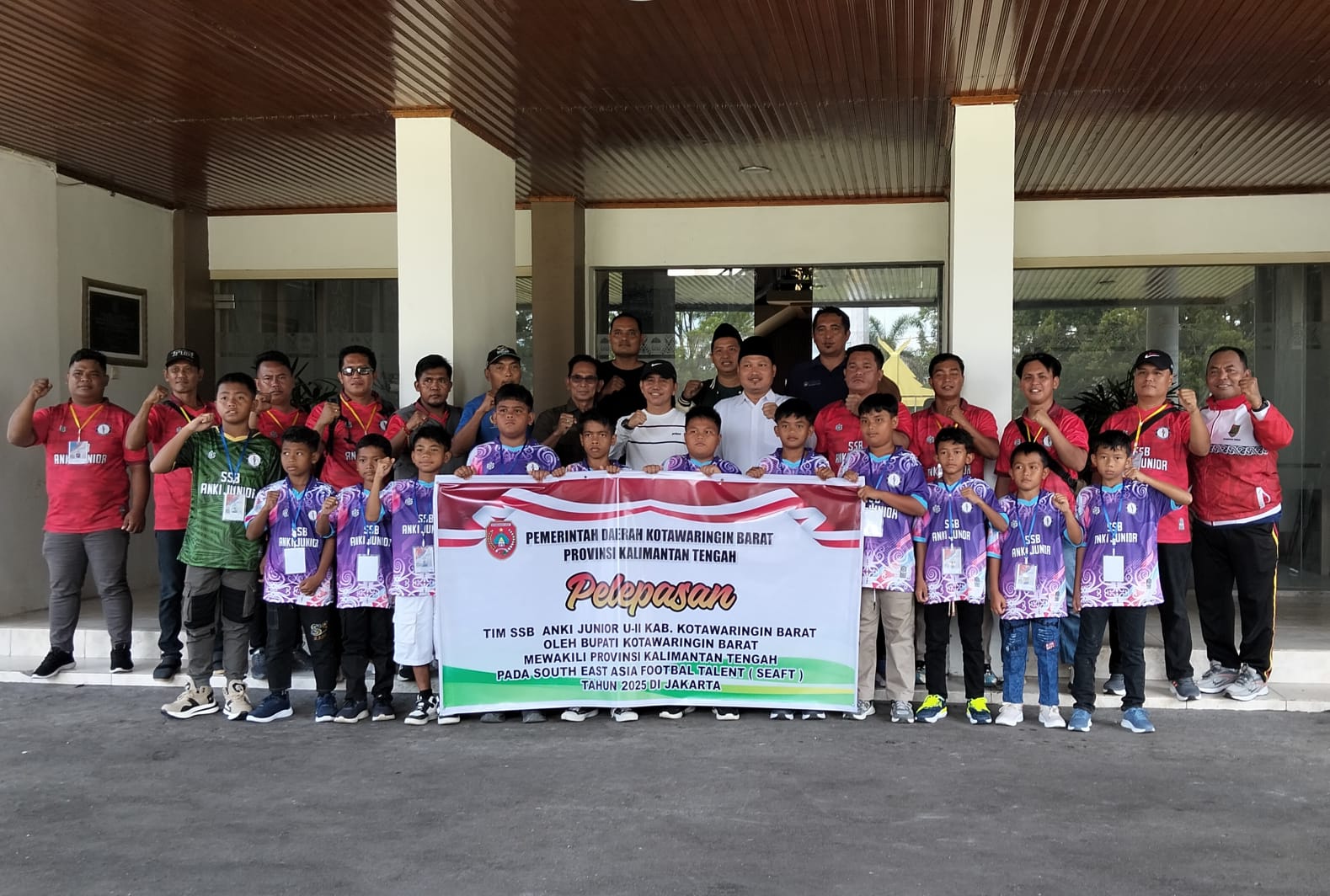 Sekda Kobar Apresiasi PT BGA Dukung Sepak Bola Usia Dini, Lepas Tim ANKI U-11 ke Ajang SEAFT 2025 di Jakarta