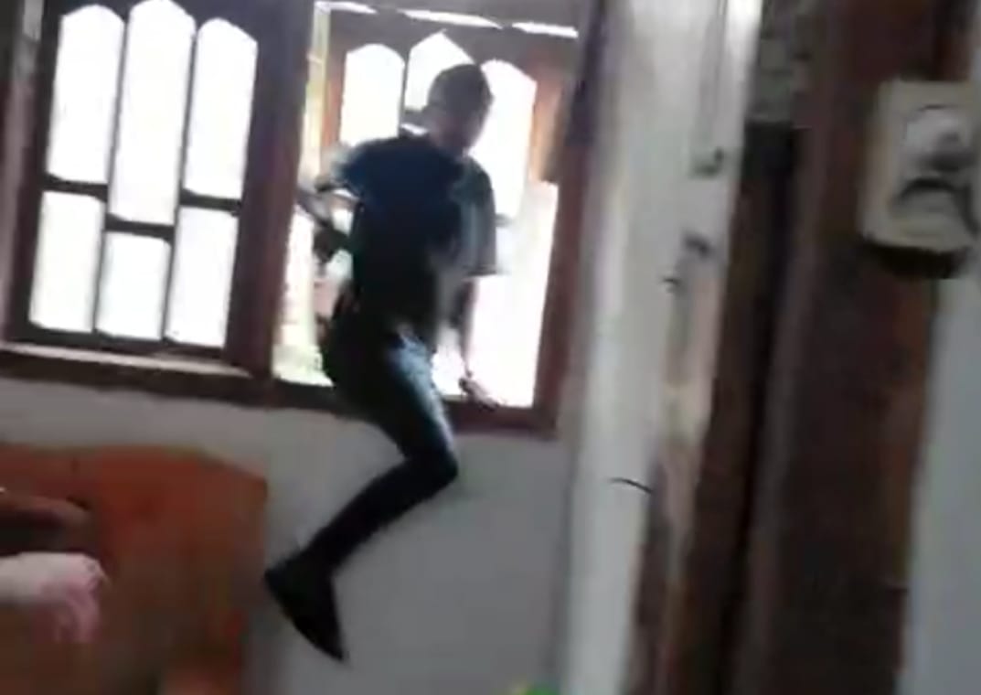 Teror di Pangkalan Banteng, Pria Bersenjata Dua Kali Nekat Bobol Rumah Saat Penghuni Masih di Dalam