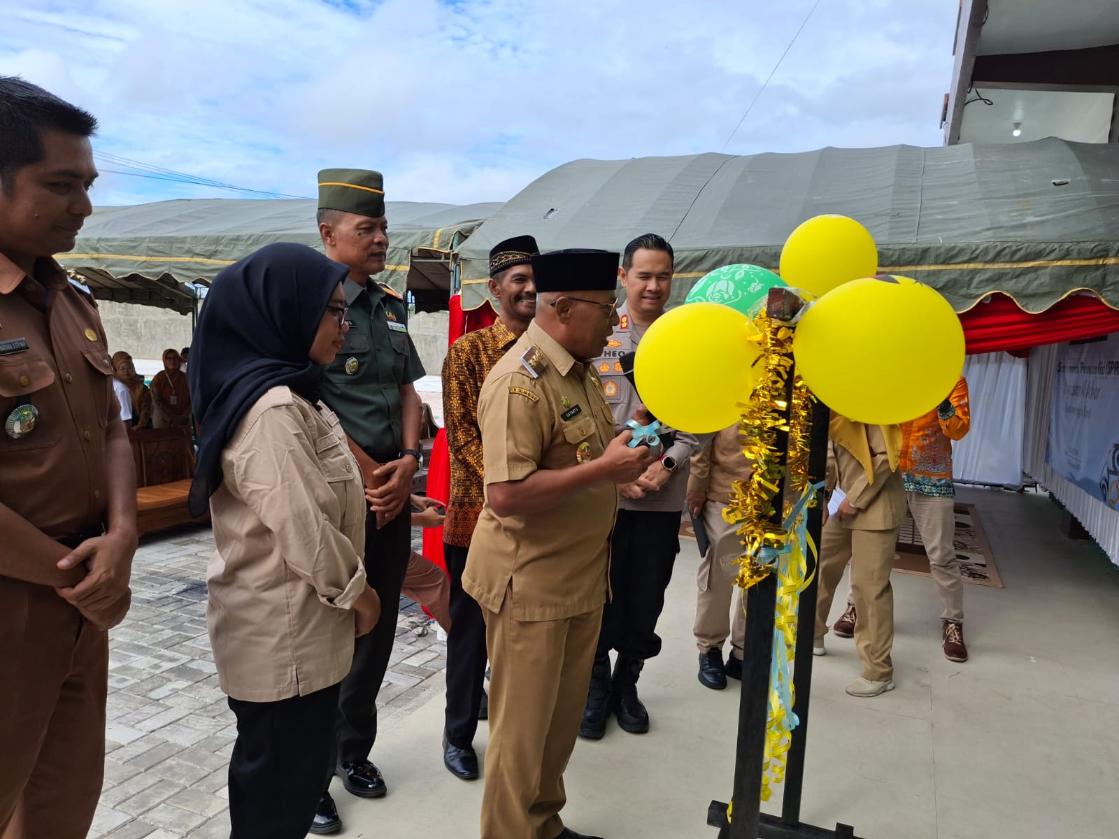 Yayasan Al Azhar Luncurkan Program MBG, Wabup Kobar Tekankan Transparansi dan Akuntabilitas